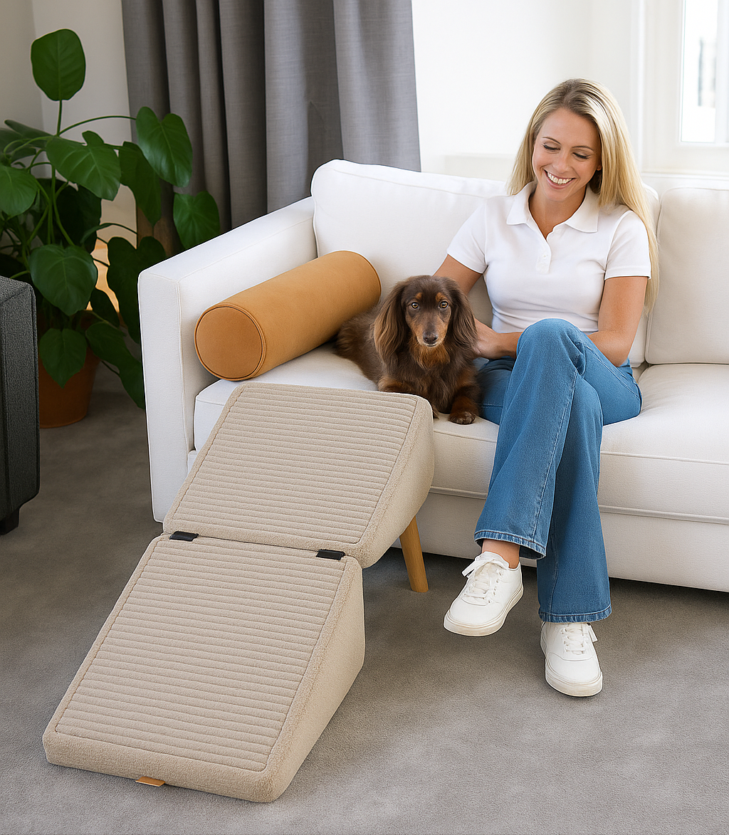 PawStep™ – Luxe Poef & Hondenhelling in Één